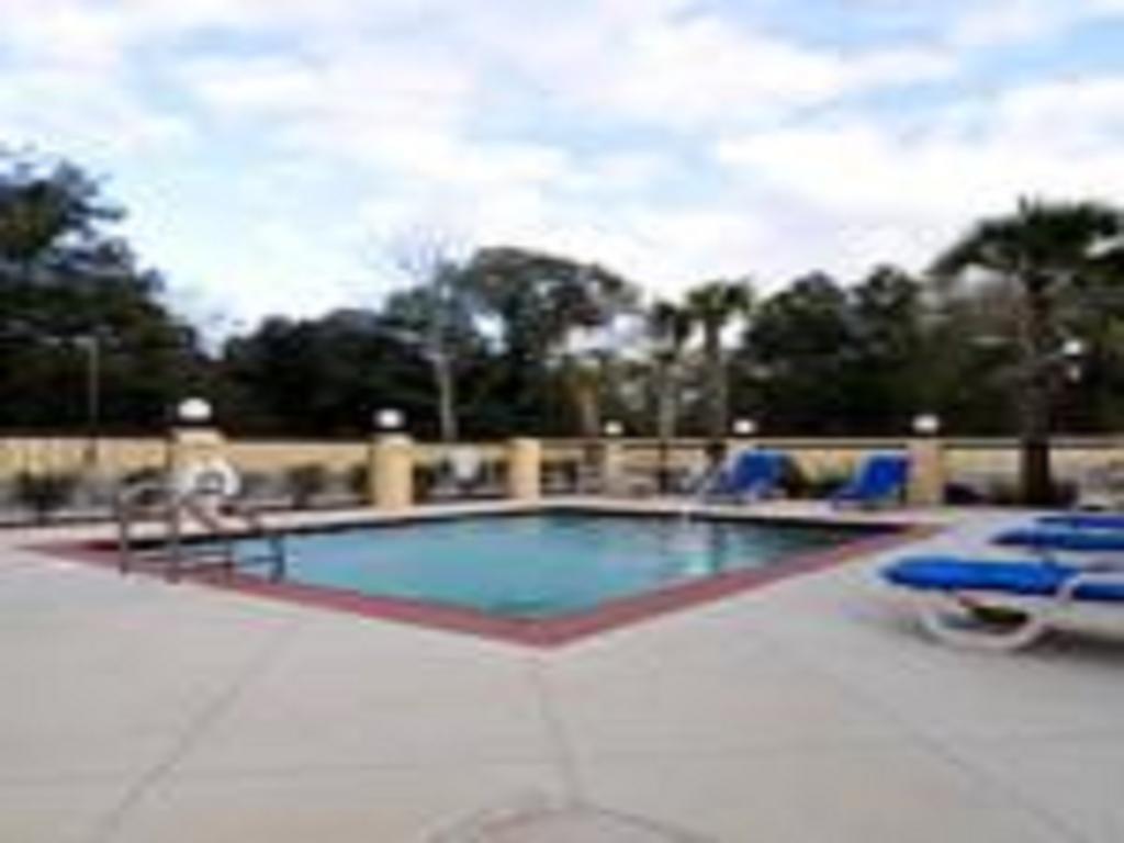Days Inn By Wyndham Semmes Mobile Exterior photo
