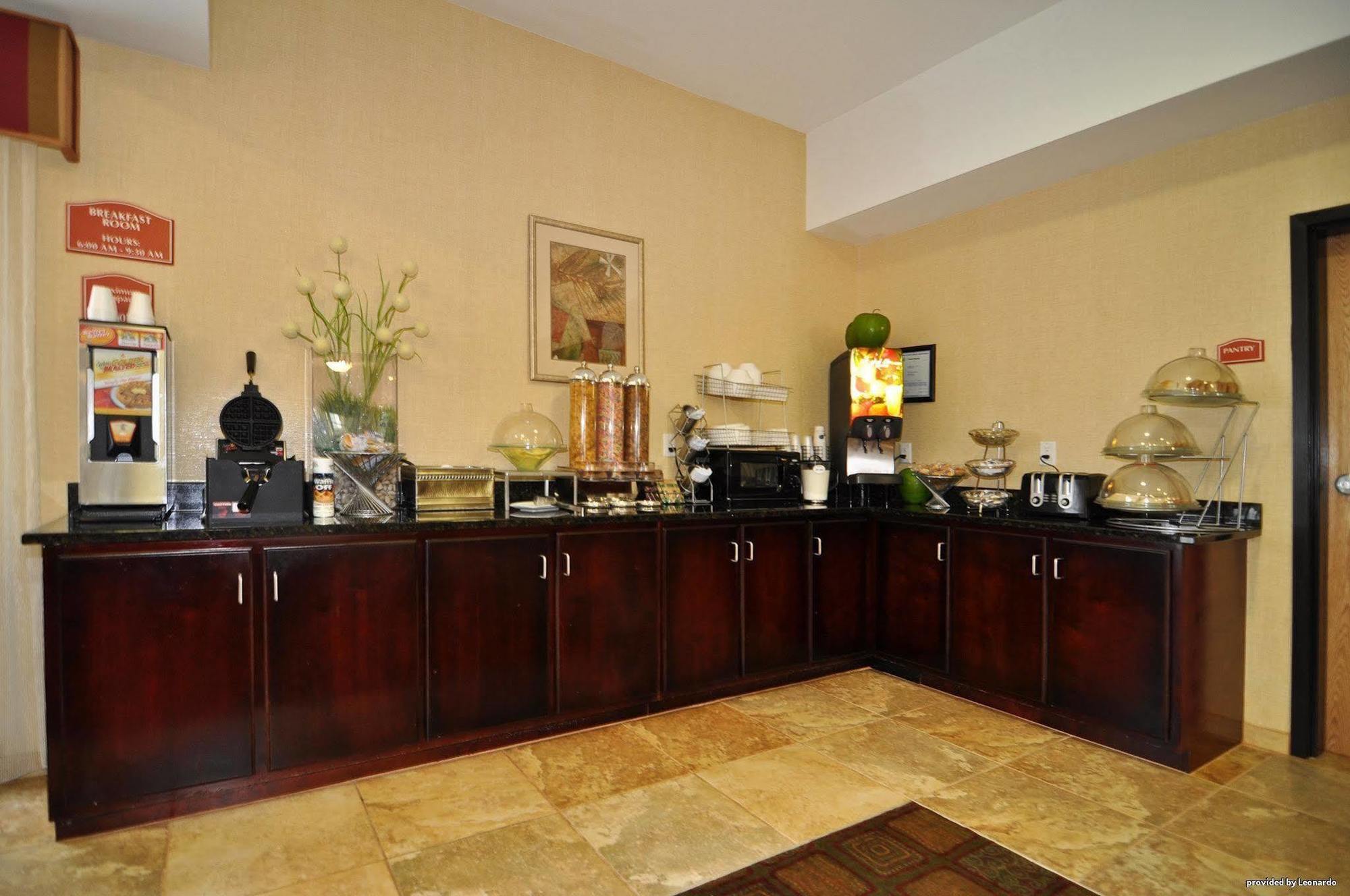 Days Inn By Wyndham Semmes Mobile Restaurant photo