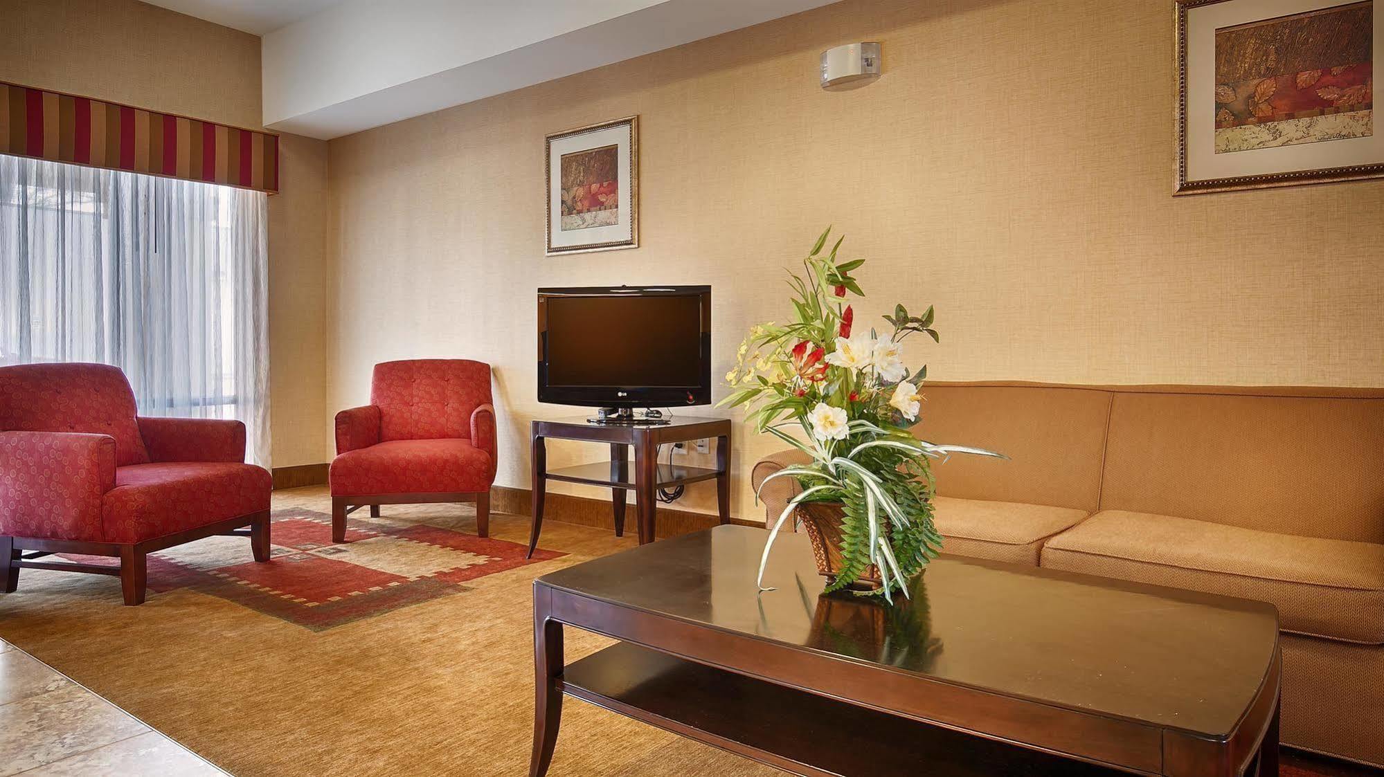 Days Inn By Wyndham Semmes Mobile Exterior photo