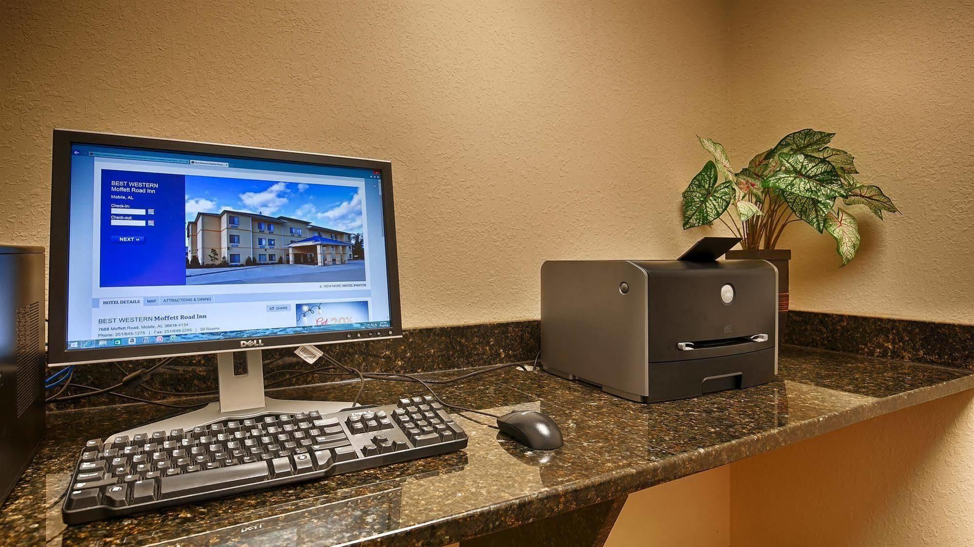 Days Inn By Wyndham Semmes Mobile Exterior photo